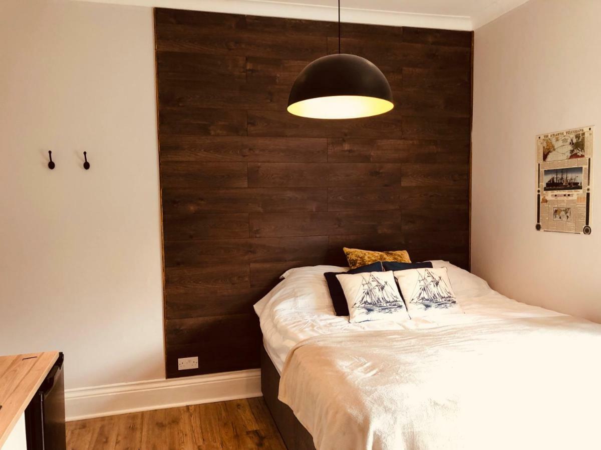 Maritime Pods Hotell Portsmouth Eksteriør bilde