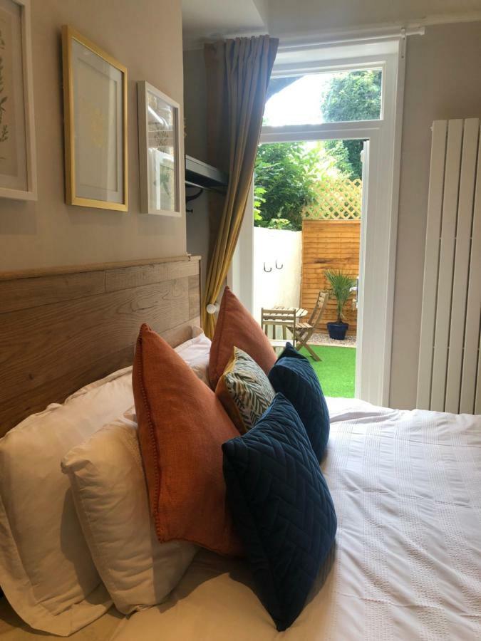 Maritime Pods Hotell Portsmouth Eksteriør bilde
