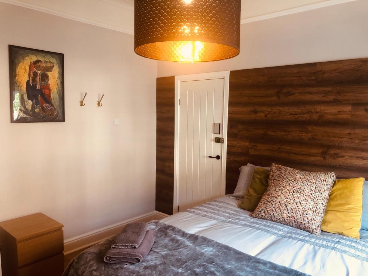 Maritime Pods Hotell Portsmouth Eksteriør bilde